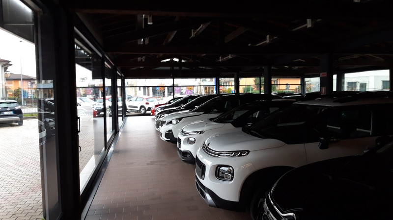 dealer showroom